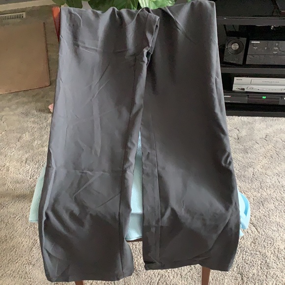 Women’s Dark Gray Athletic Pants Size 10 - Picture 4 of 6